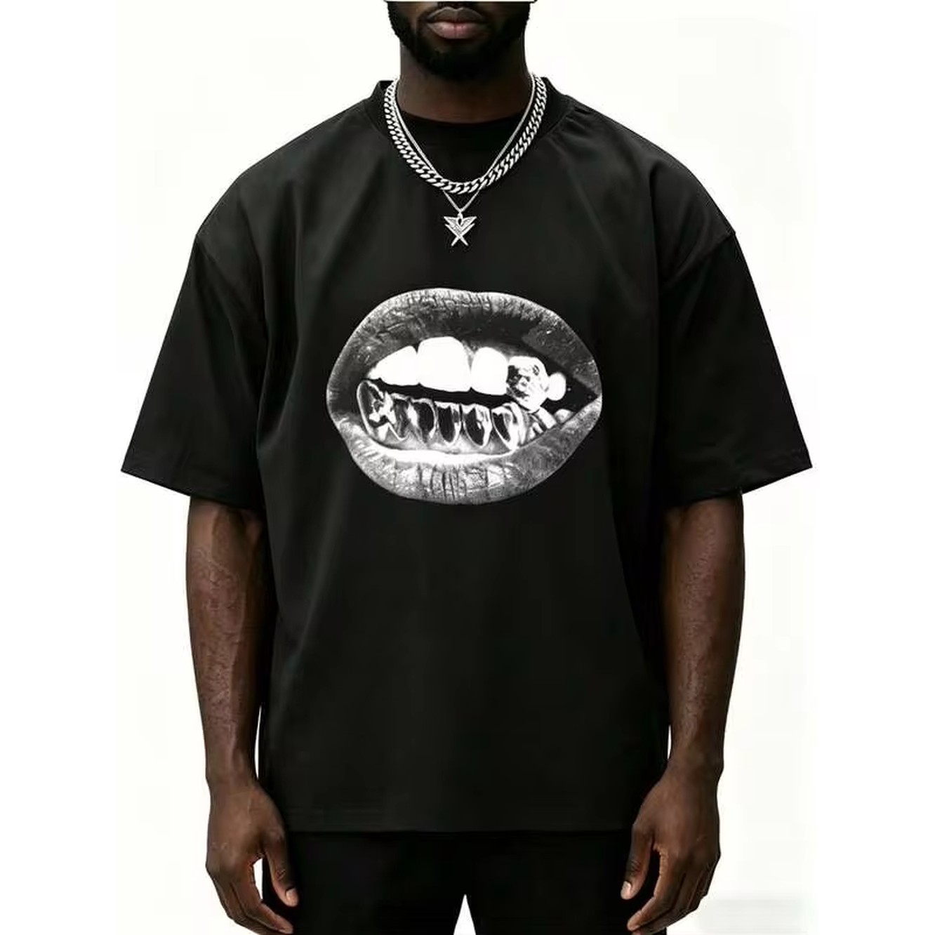 Streetwear Brand Italy - Черно-белая футболка оверсайз свободного кроя с